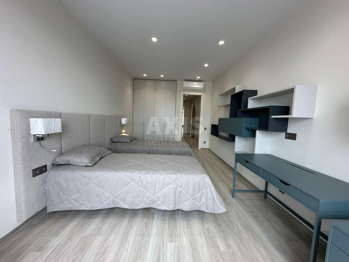 3k apartment vul. Antonovycha 1187