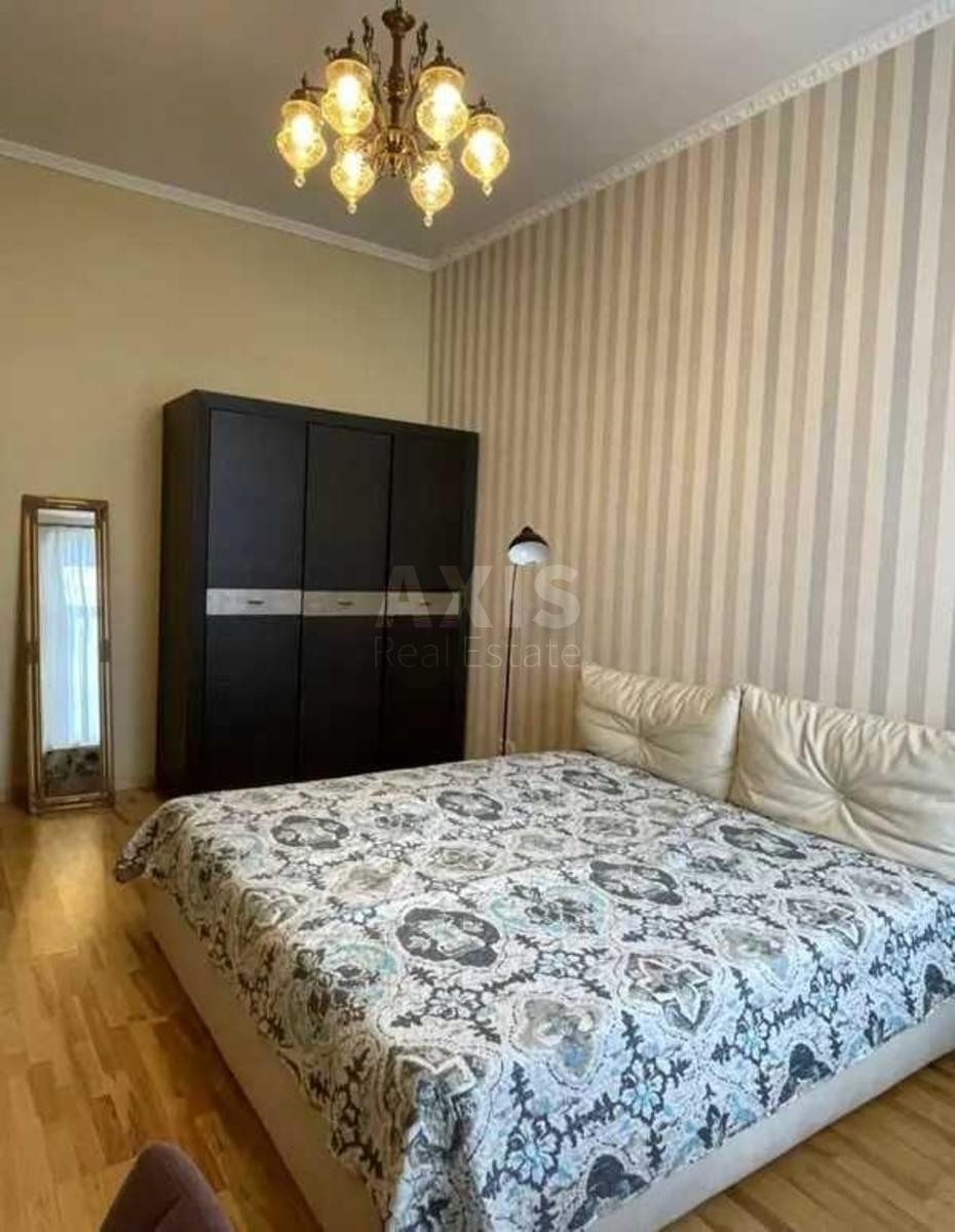 2k apartment vul. Volodymyrs'ka 791