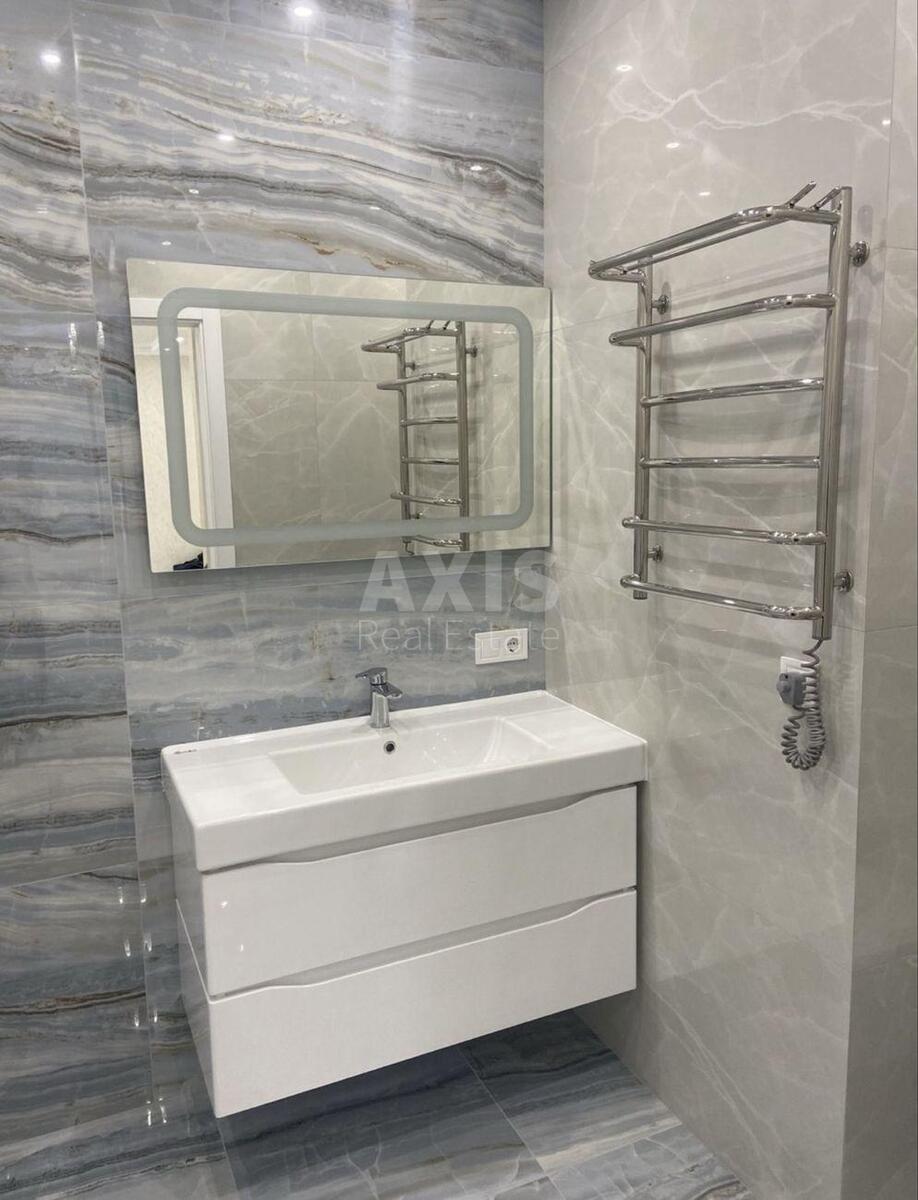 3k apartment nab. Dniprovs'ka 18566895