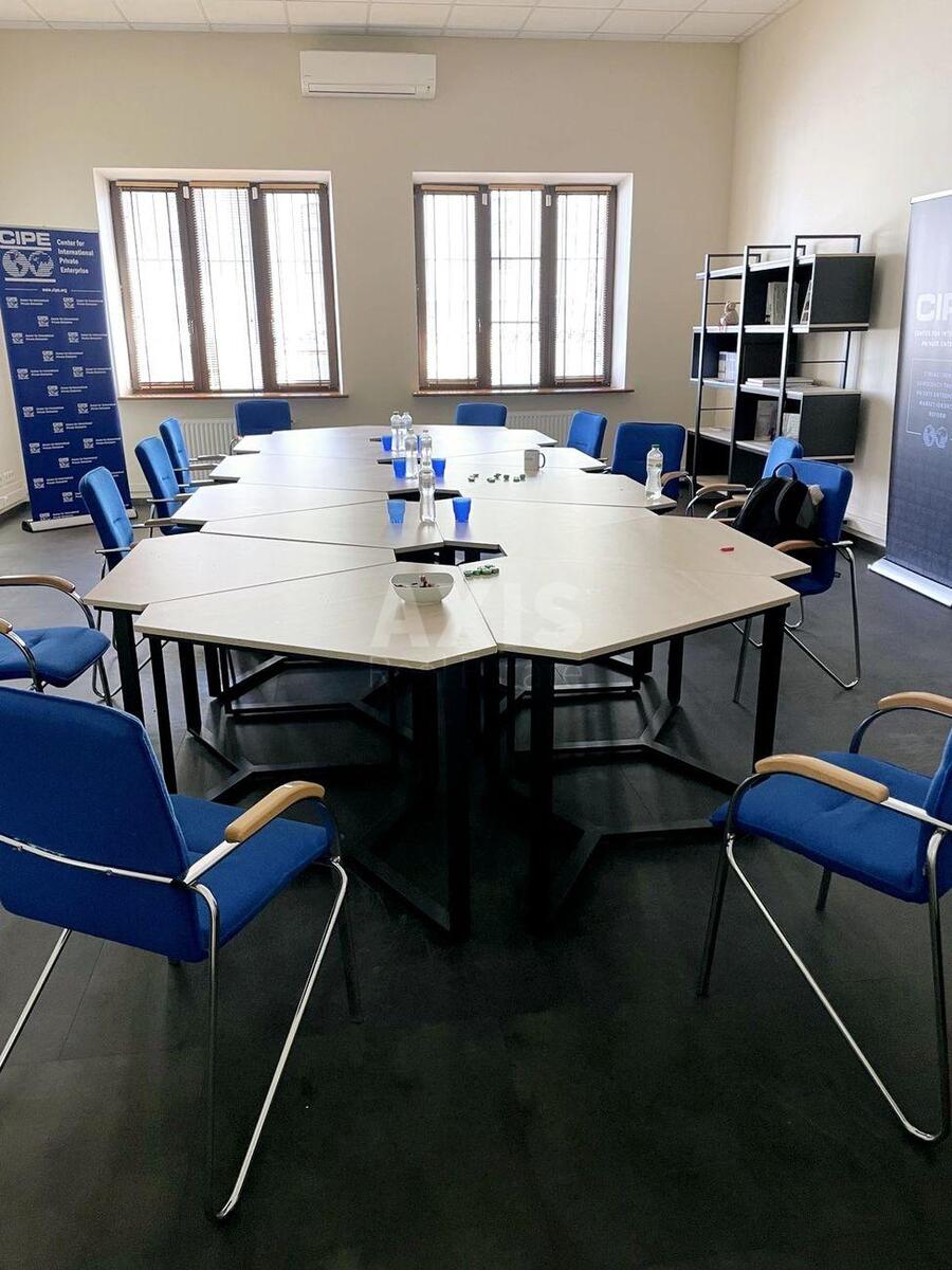 Office vul. Irynyns'ka 5/24, 190m2567650
