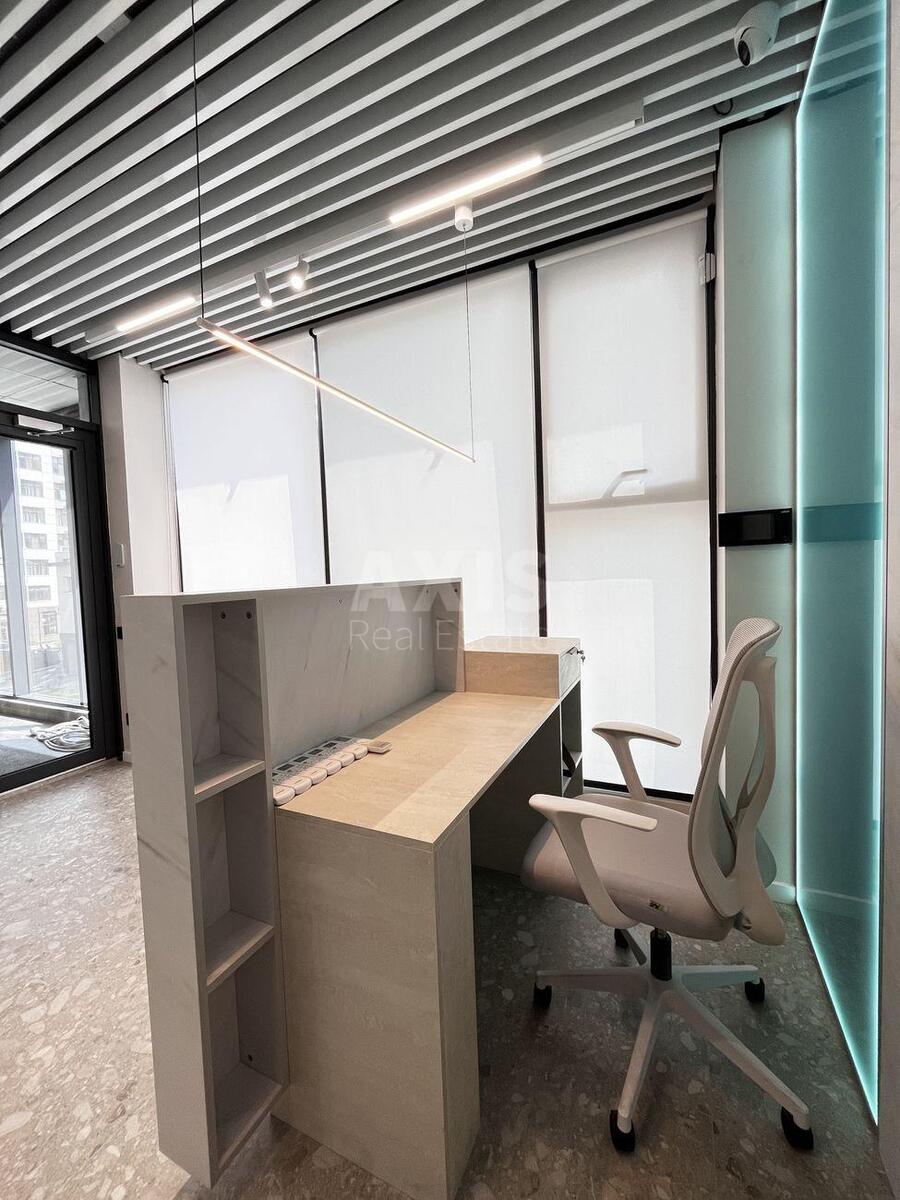 Office vul. Dragomyrova Myhajla 14А, 117m2568207