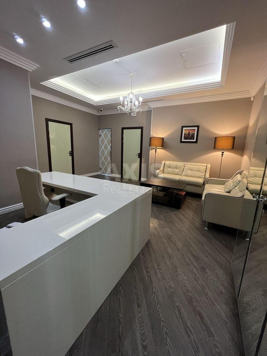 Офис ул. Евгения Коновальца 44Б, 245м2572272