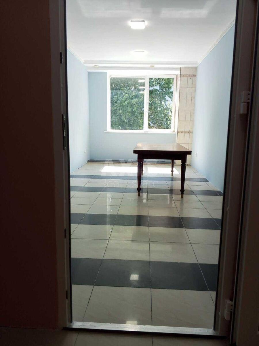 Trade object vul. Ahmatovoi' Anny 14А, 114m2617138