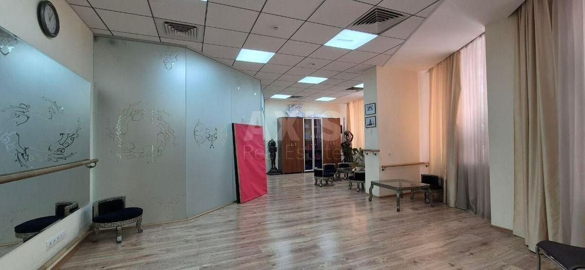 Office bul. Lesi Ukrai'nky 7Б, 200m2578593