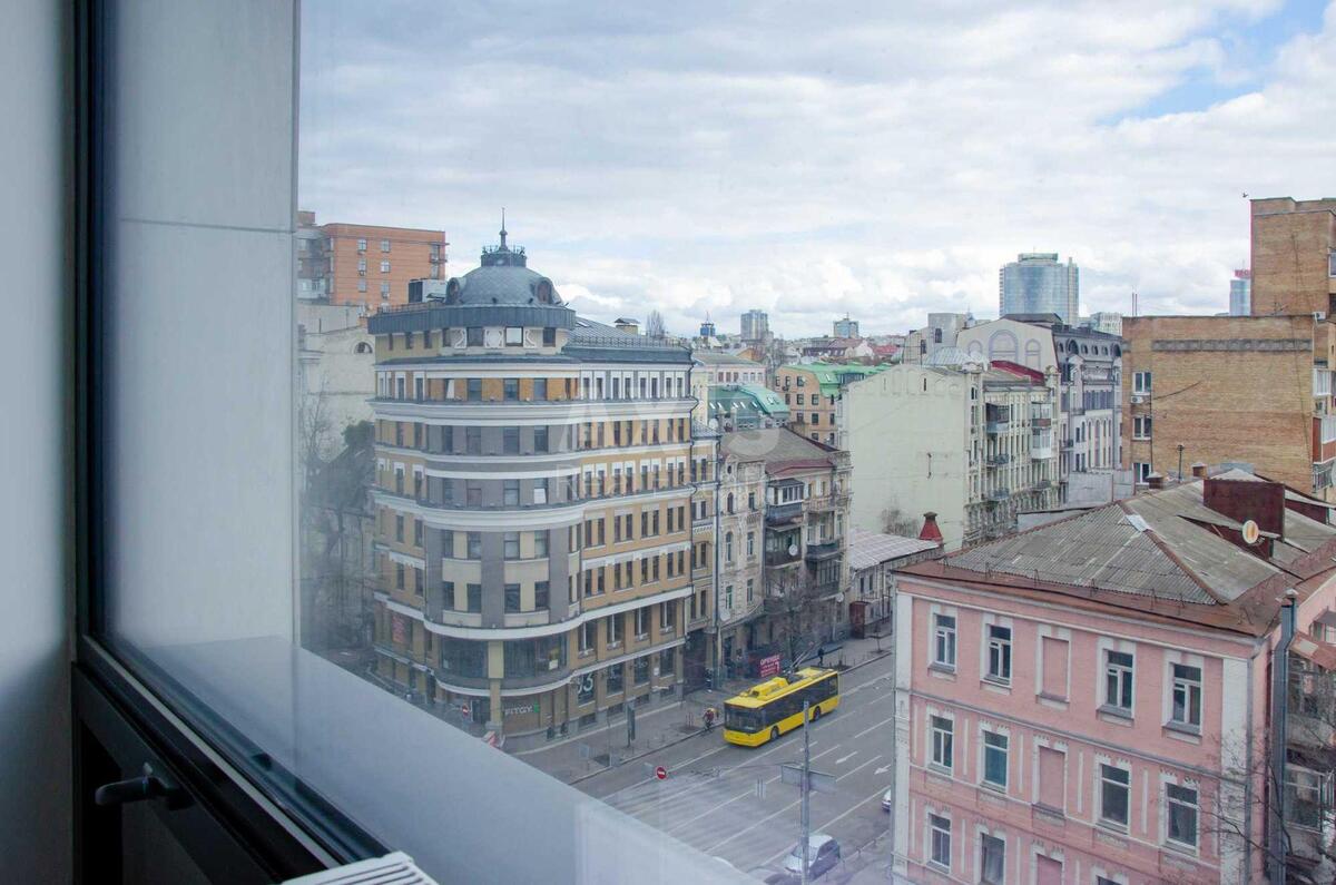 Office vul. Saksagans'kogo 53/80, 373m26