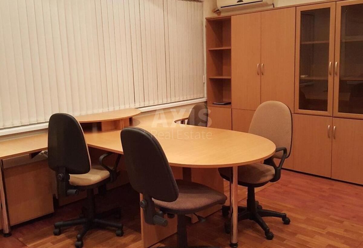 Office vul. Okipnoi' Rai'sy 10Б, 51m21