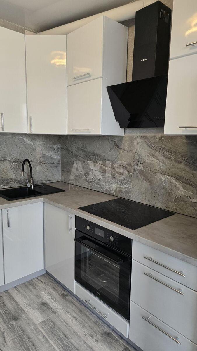 1k apartment vul. Berkovec'ka 6Б