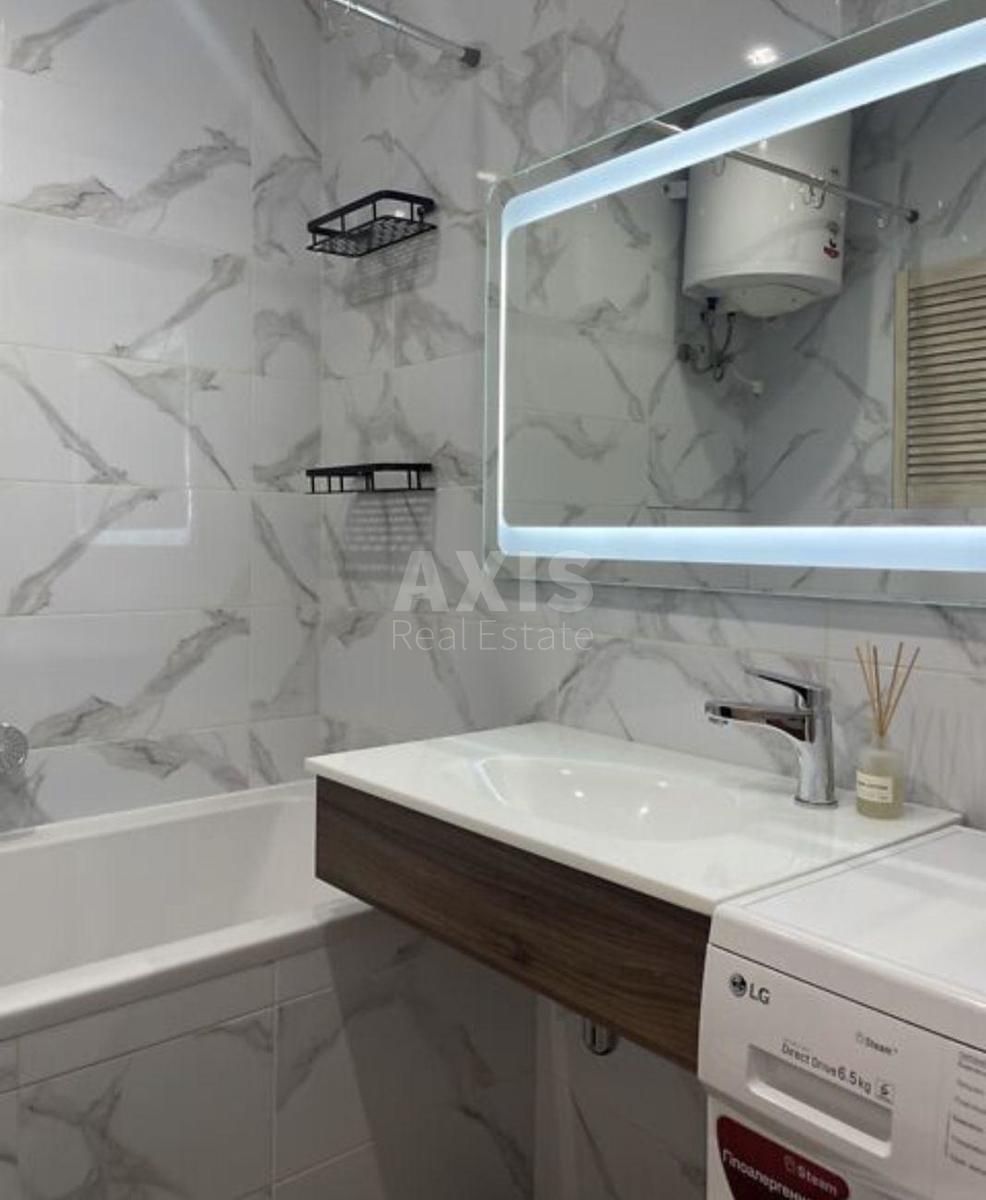 1k apartment vul. Get'mana Vadyma 295