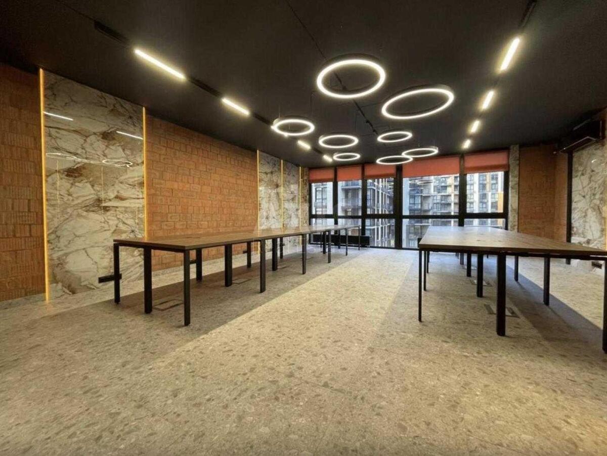 Office vul. Kudri Ivana 1, 300m2602720