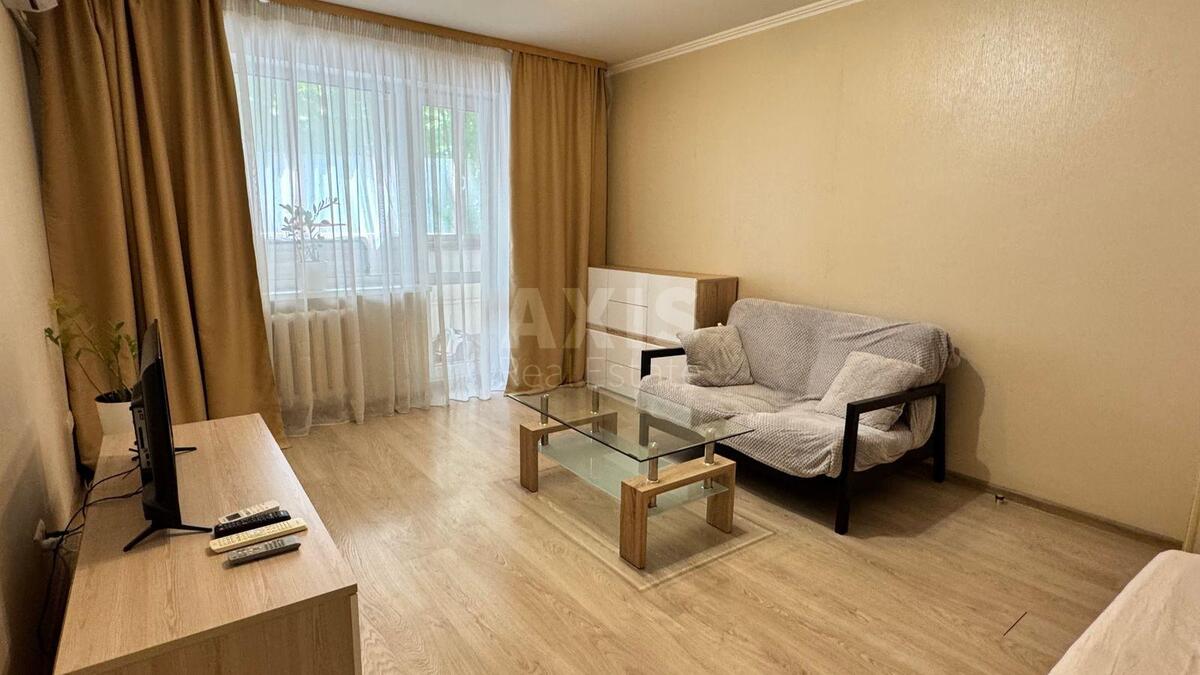 1к квартира спуск Кловский 203