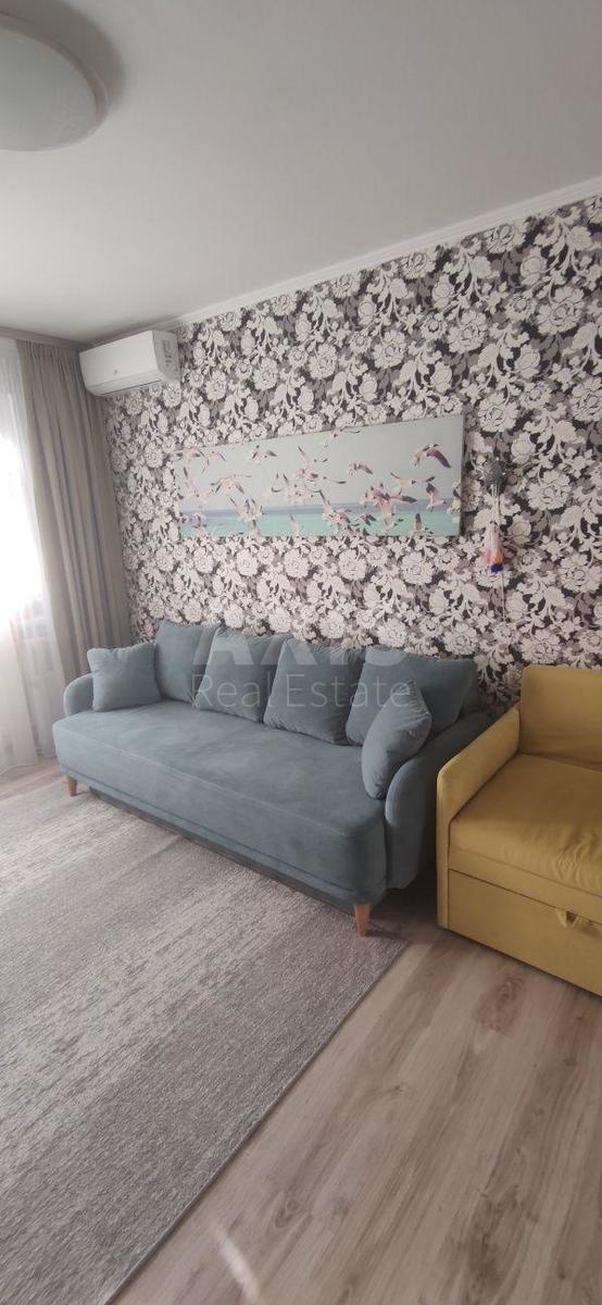 1k apartment bul. Vernads'kogo Akademika 73А0