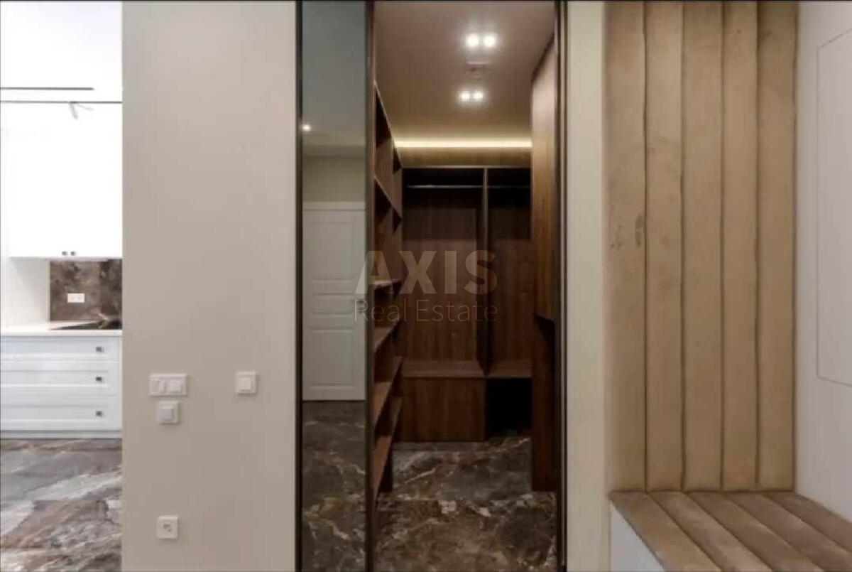 1k apartment nab. Dniprovs'ka 15Є5983510