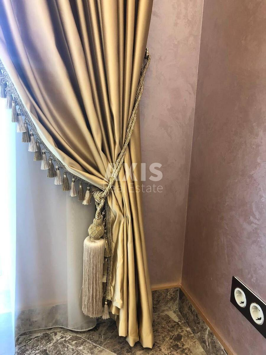 2k apartment vul. Myhajla Maksymovycha 246