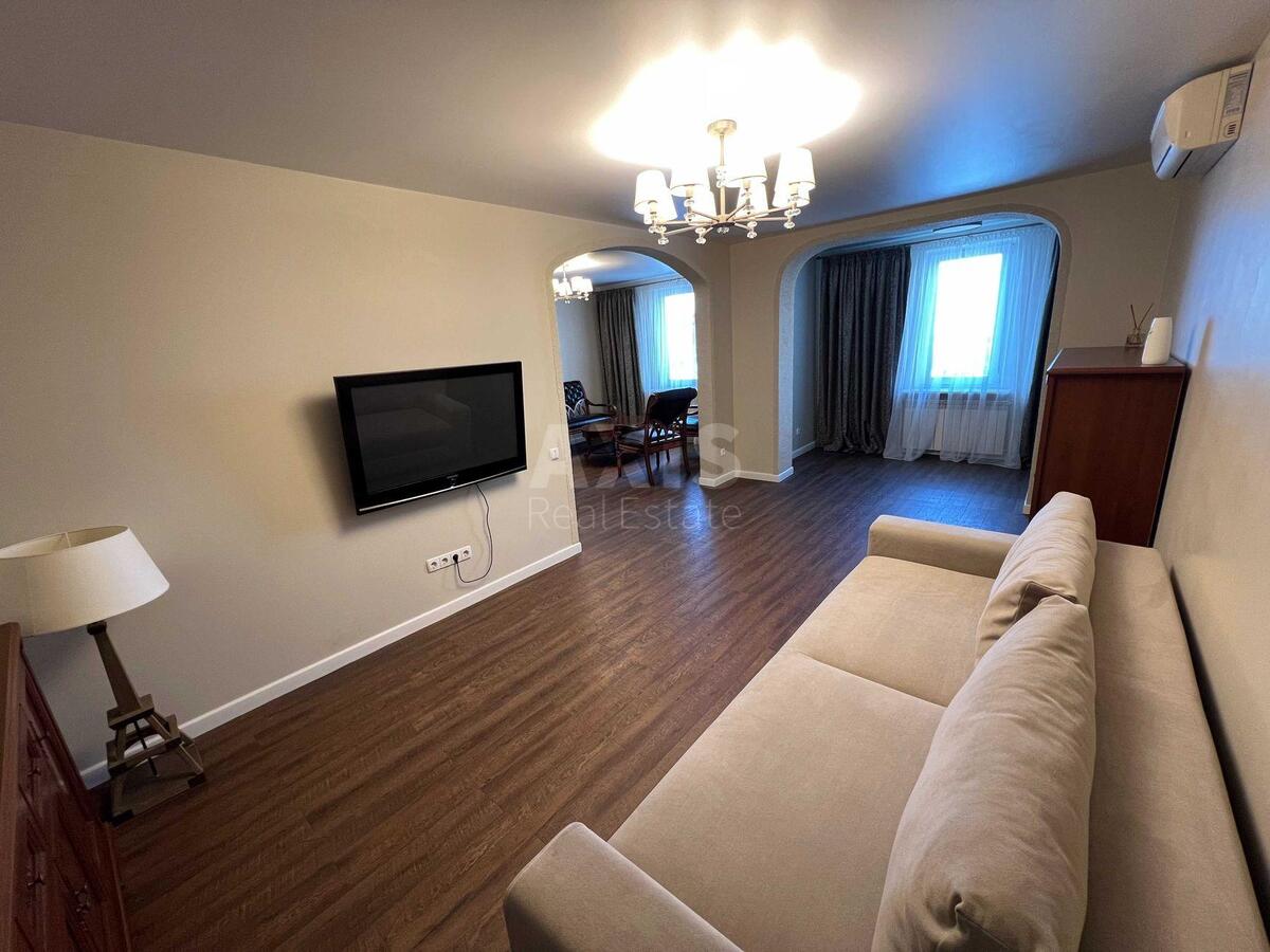 5k apartment vul. Dragomanova 13