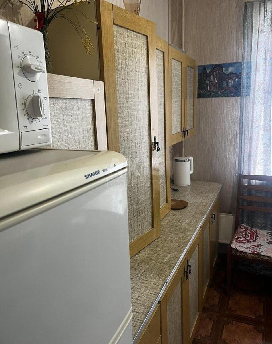 2к квартира ул. Сержа Лифаря 17