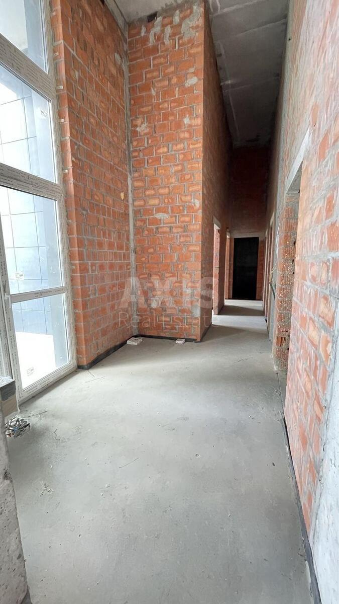 Service object vul. Osokors'ka 2А, 102m24
