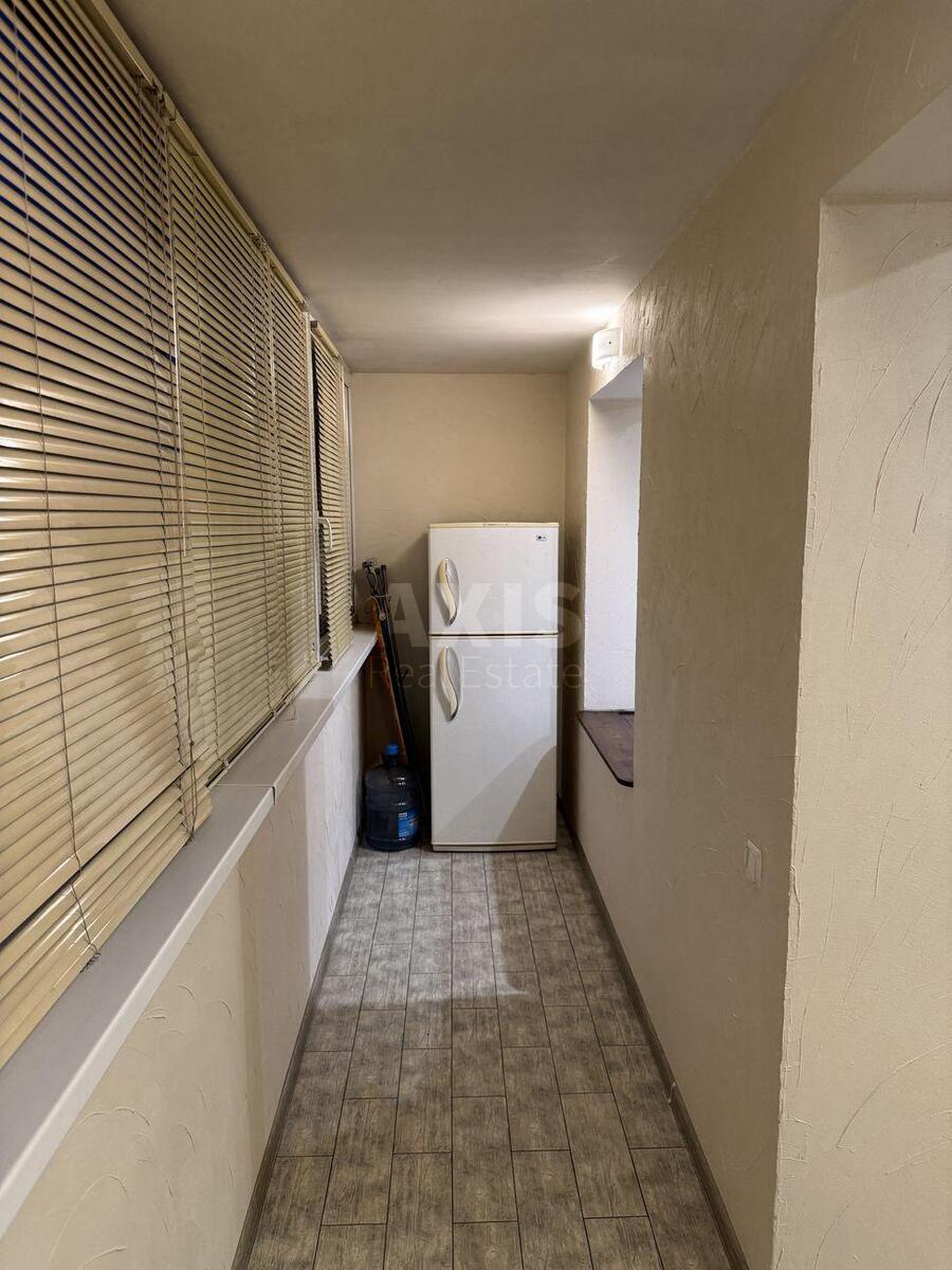 1k apartment uzv. Klovs'kyj 20614178