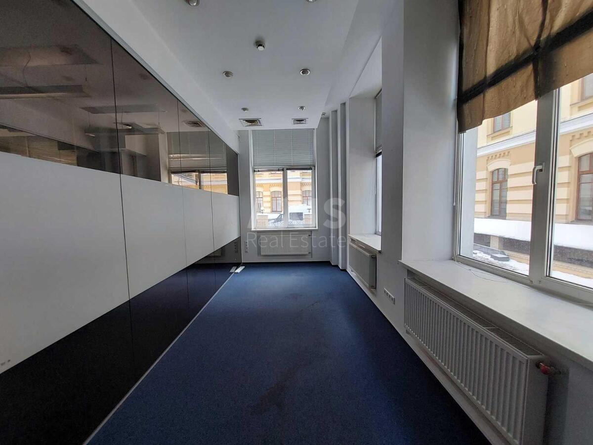 Office vul. Bul'varno-Kudrjavs'ka 24, 783m20