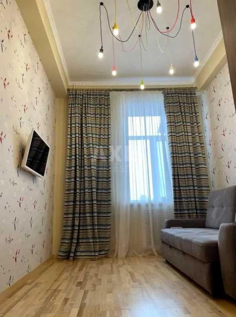 2k apartment vul. Volodymyrs'ka 792