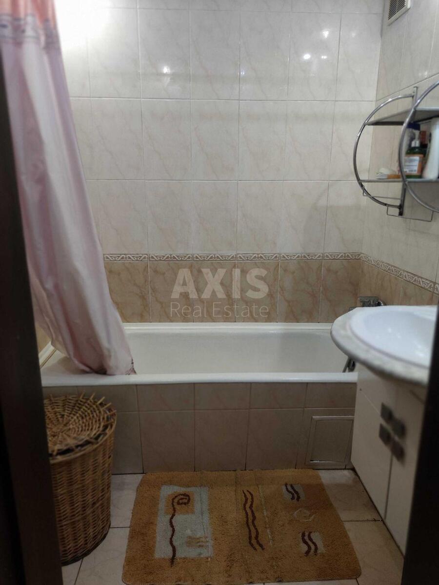 3k apartment pl. Svjatoshyns'ka 1570299