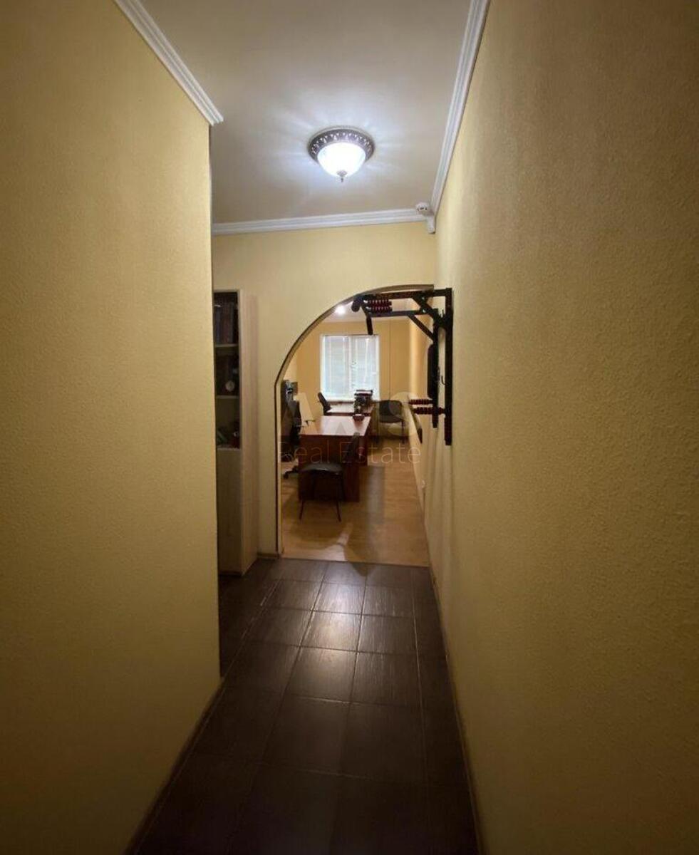Office vul. Gusovs'kogo 4, 43m21