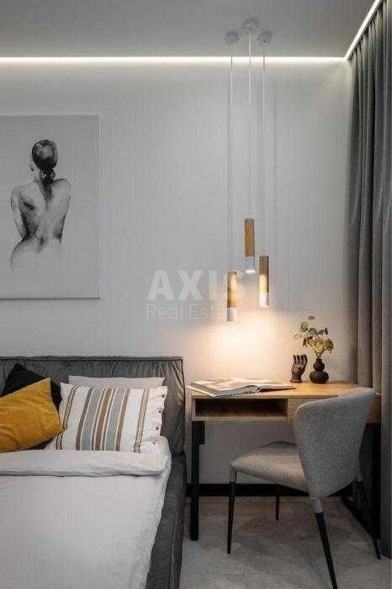 2k apartment vul. Myhajla Maksymovycha 328