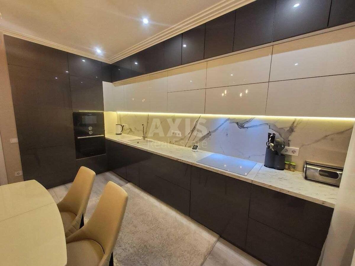 3к квартира ул. Михаила Максимовича 3Г60798