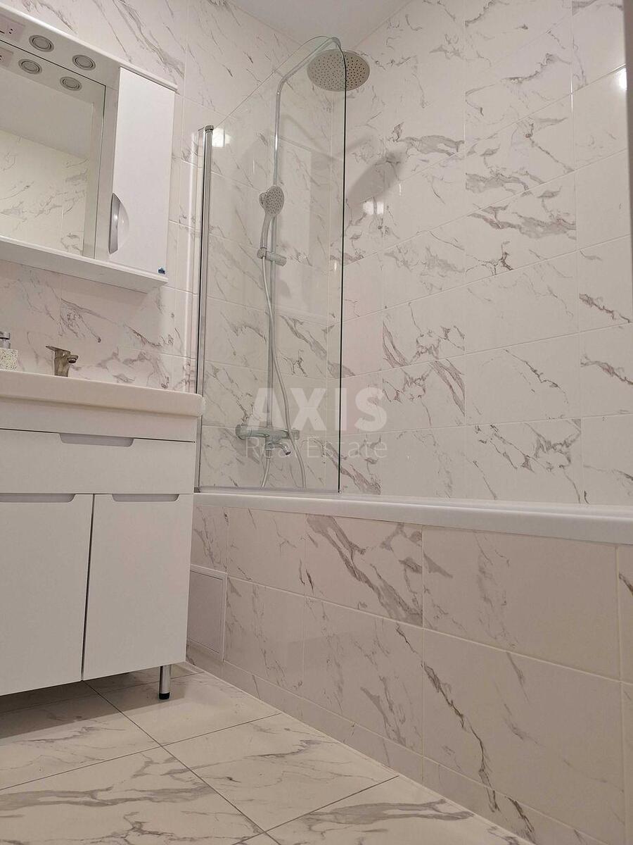 1k apartment vul. Rodyny Kristeriv 20564717