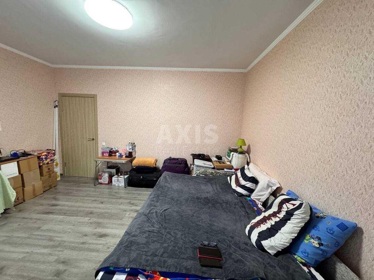 3k apartment vul. Yulia Zdanovska 34Б568225