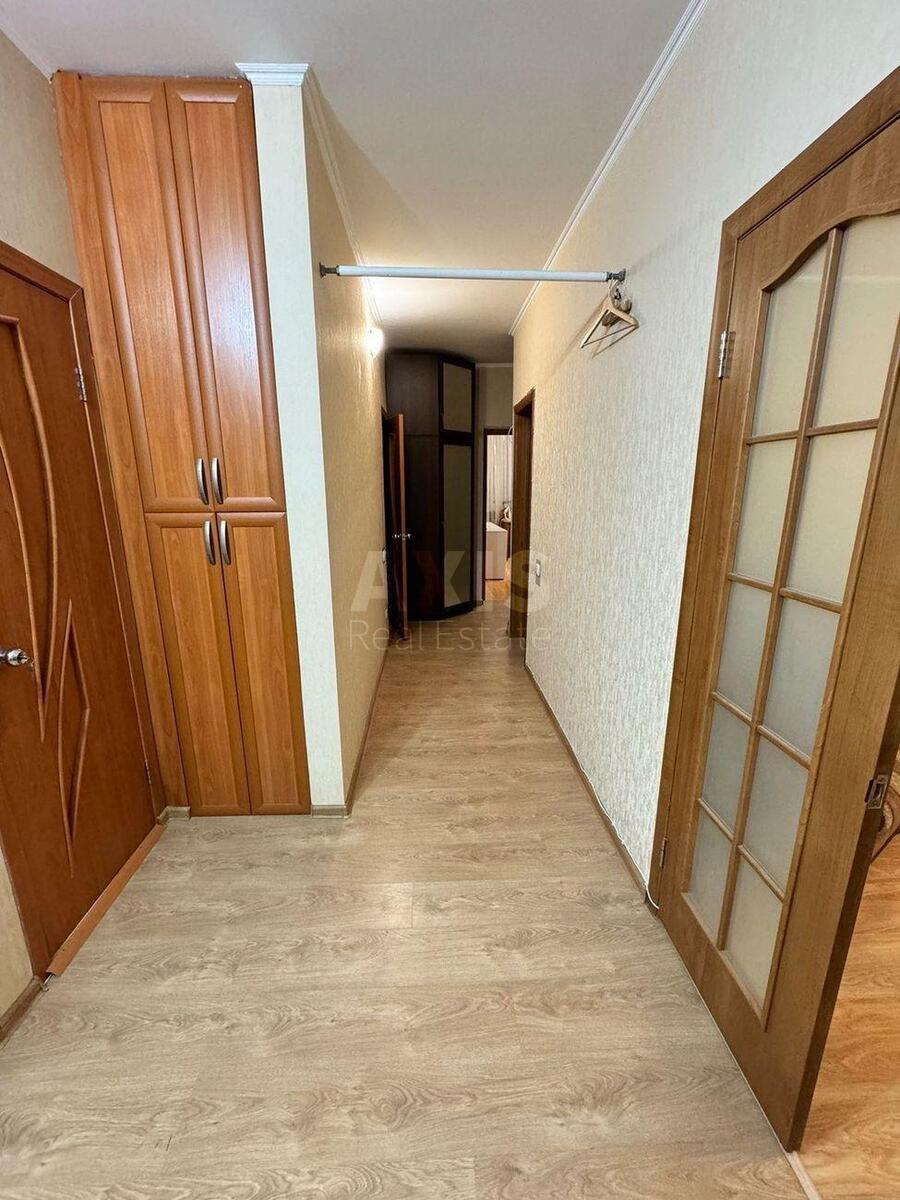 2k apartment vul. Verhovynna 9110
