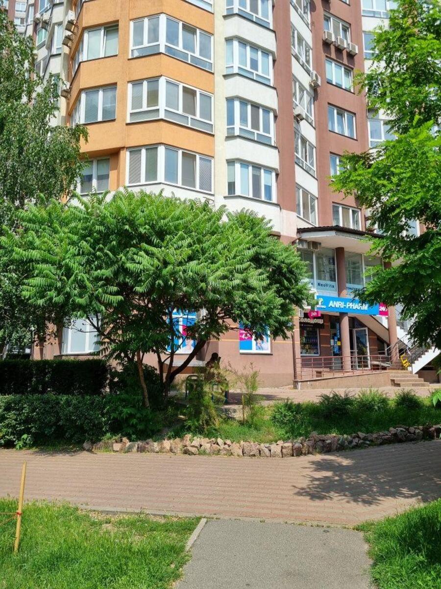 Объект торговли ул. Ахматовой Анны 32/18, 111м20