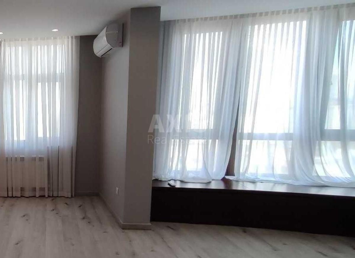 4k apartment vul. Ahmatovoi' Anny 22454143