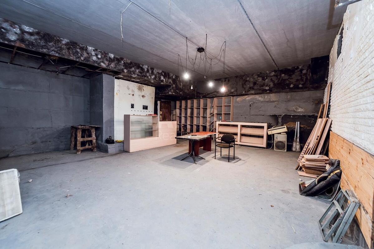 Service object vul. Trostjanec'ka 49А, 176m2639310