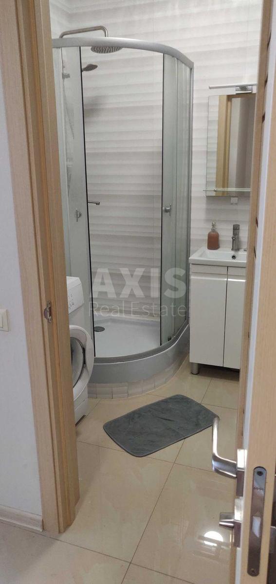 1k apartment vul. Revuc'kogo 407