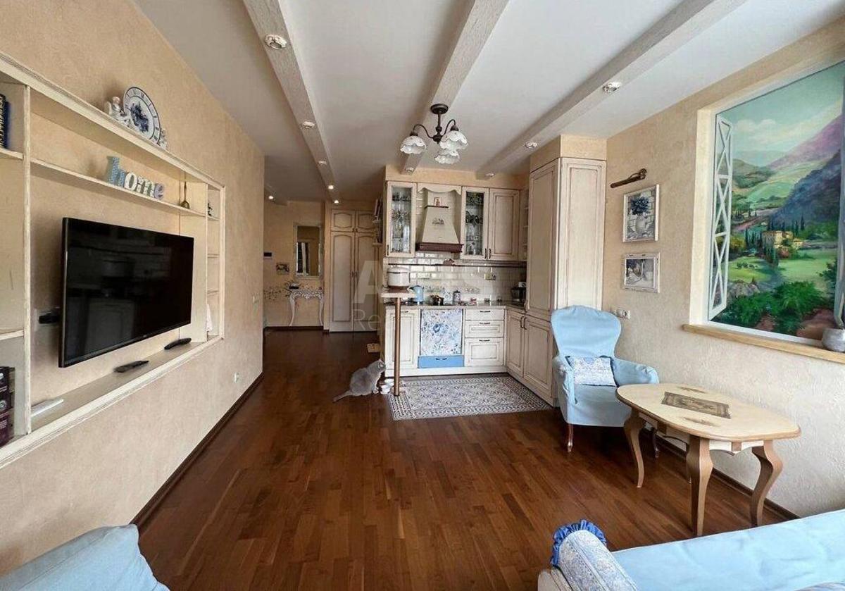 2k apartment vul. Kadets'kyj gaj 3