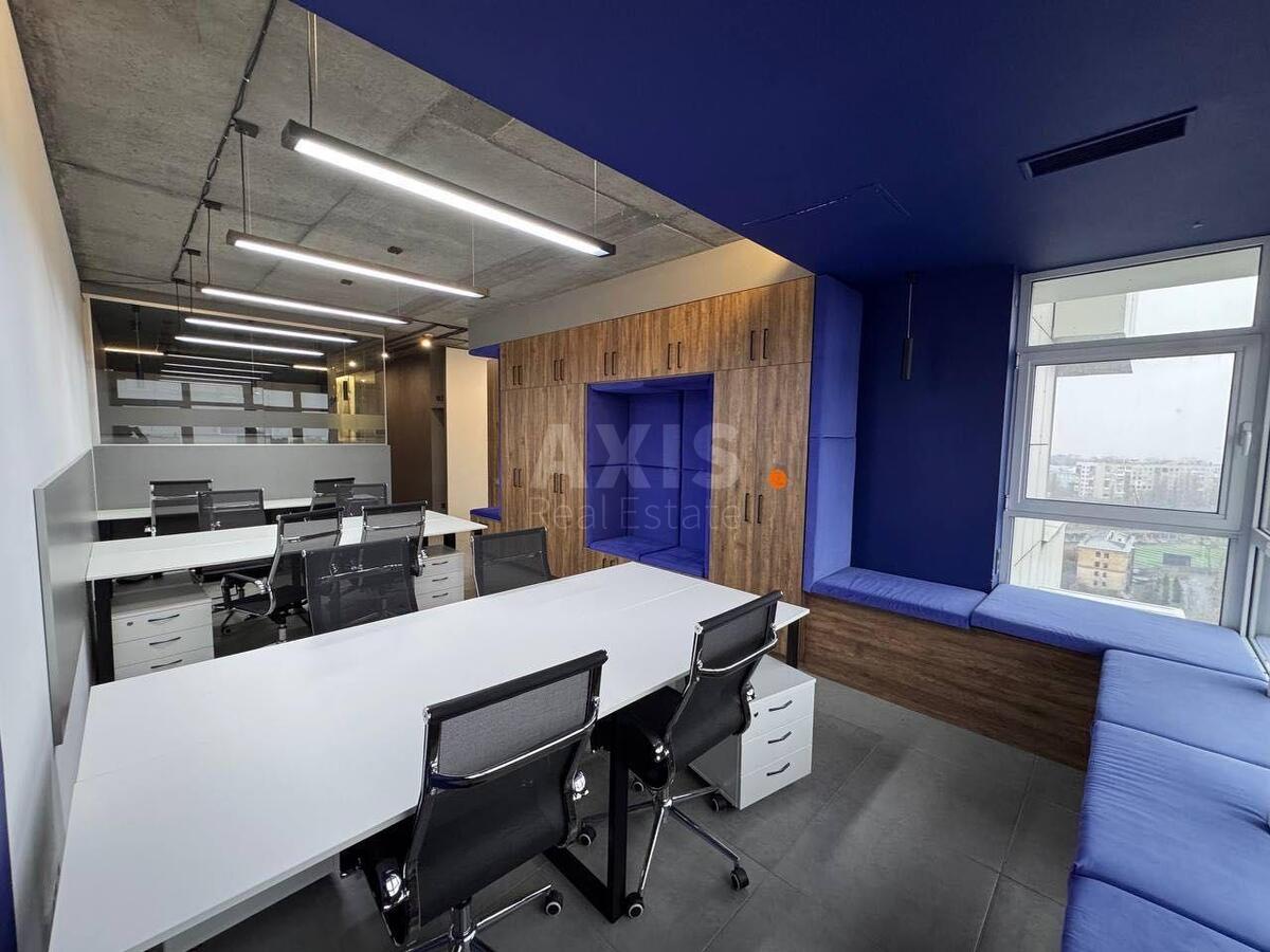 Office uzv. Klovs'kyj 7, 155m24