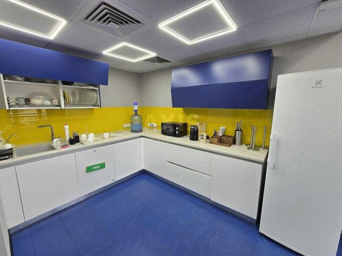 Office vul. Velyka Zhytomyrs'ka 20, 643m28