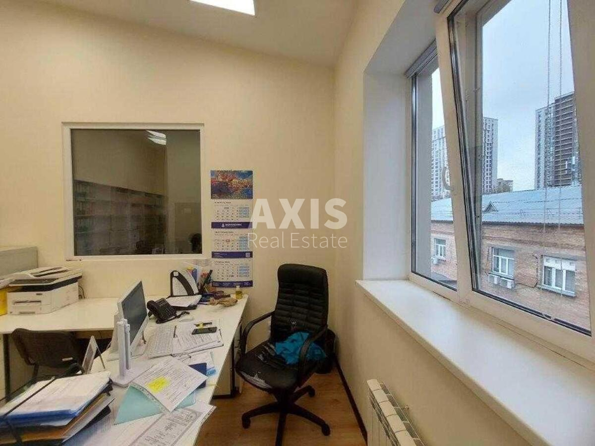 Office vul. Preobrazhens'ka 23, 66m26140711