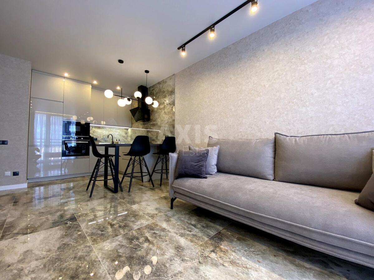 1k apartment nab. Dniprovs'ka 18632570