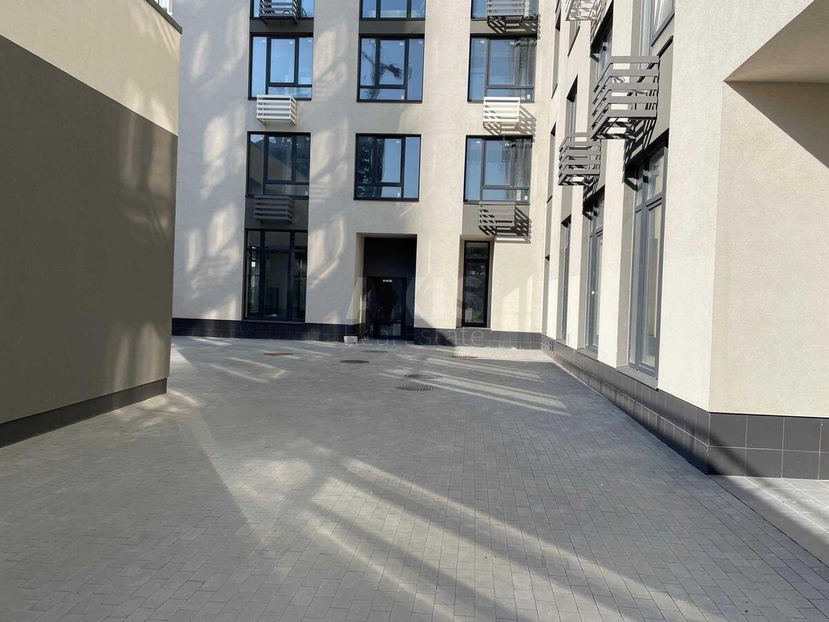 Office vul. Oleksandra Olesja 8/17, 126m2591358