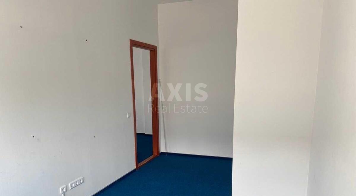 Office vul. Lyps'ka 19/7, 158m26