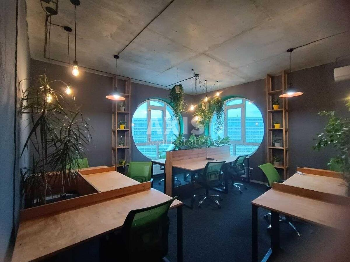Office uzv. Klovs'kyj 7, 24m29