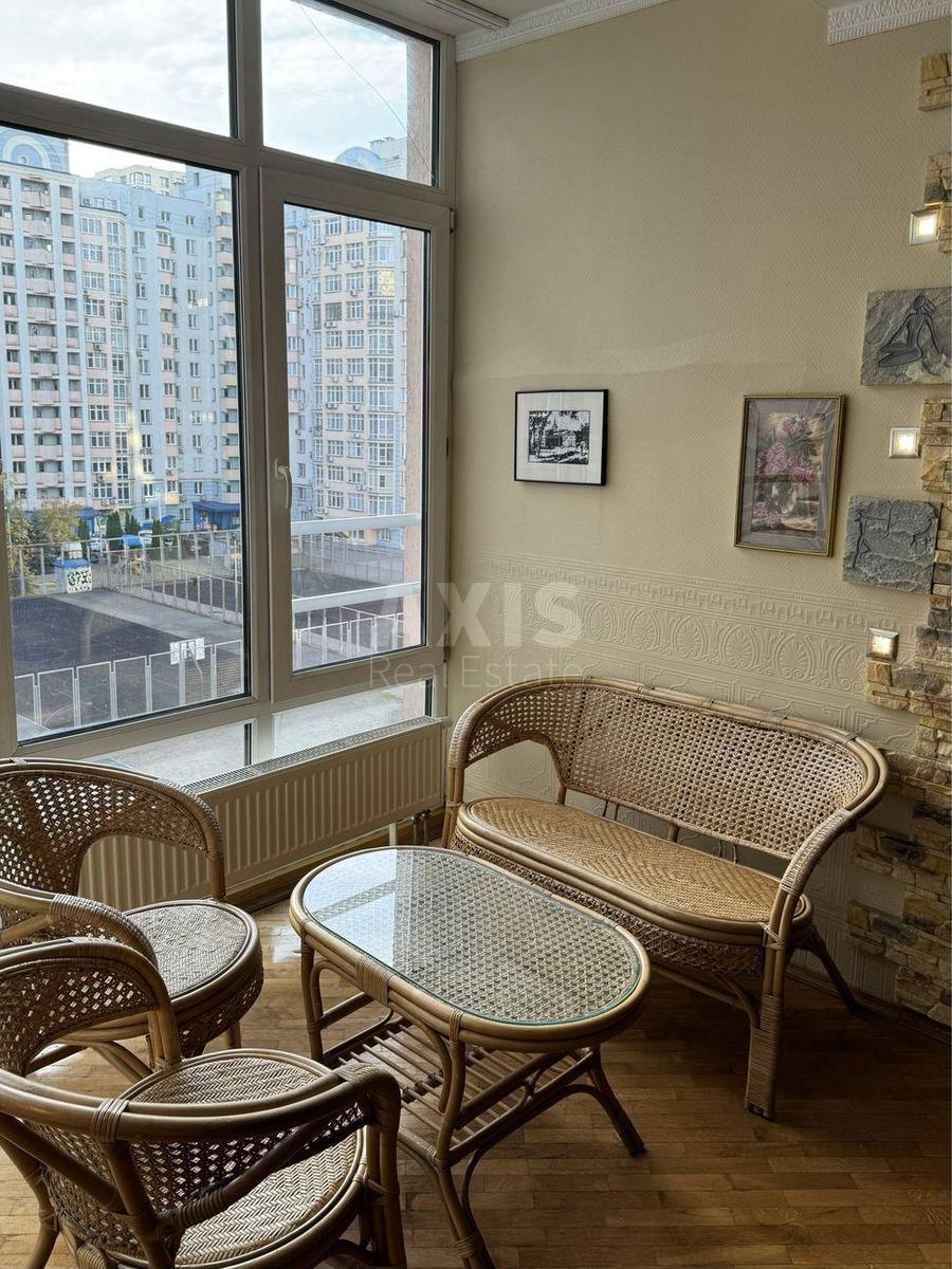 2k apartment vul. Yulia Zdanovska 46/10