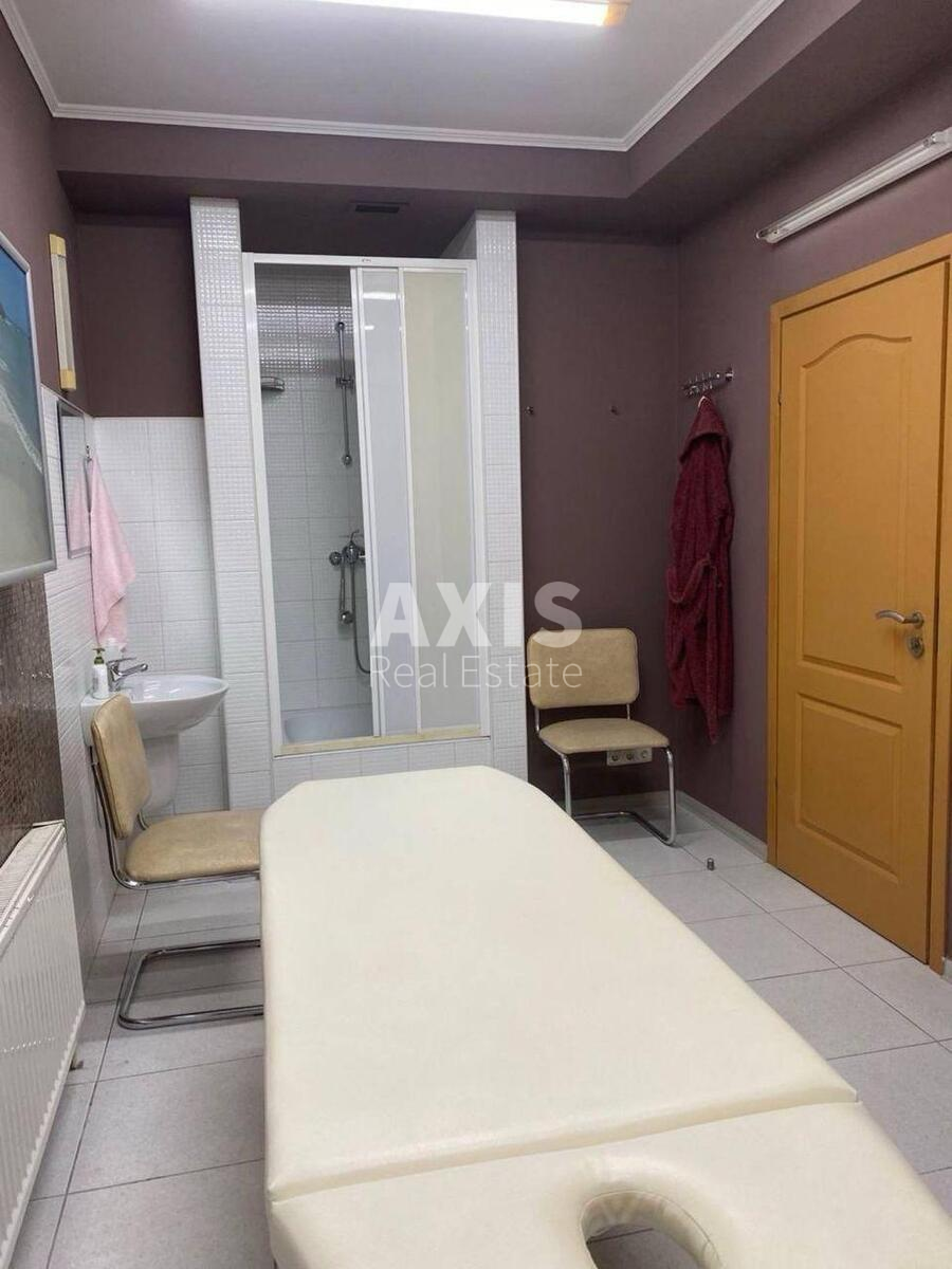 Office vul. Sichovyh Stril'civ 42, 241m2585673