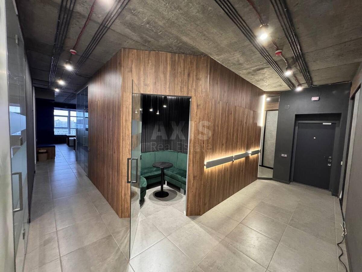 Office uzv. Klovs'kyj 7, 155m22