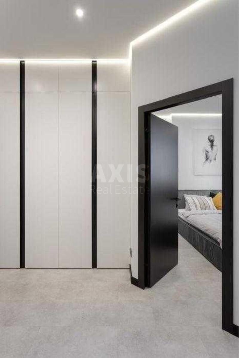 2k apartment vul. Myhajla Maksymovycha 326