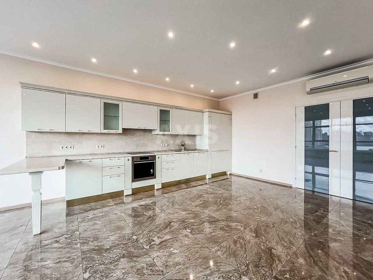 4k apartment uzv. Klovs'kyj 7А563790