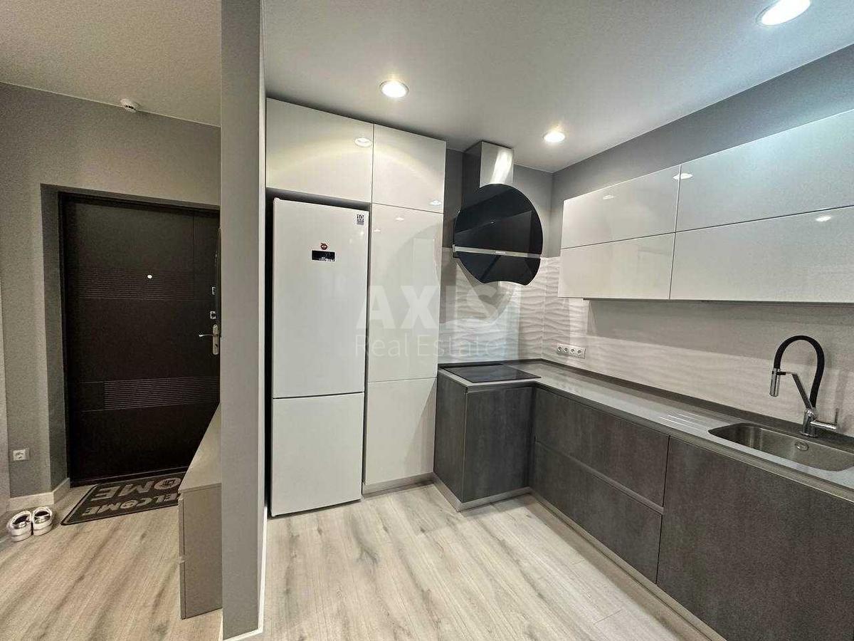1k apartment pr-t Bazhana Mykoly 17
