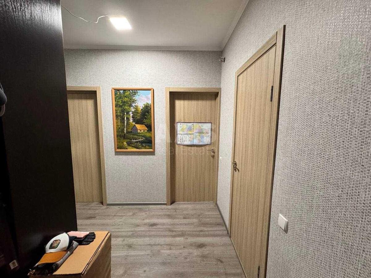 3k apartment vul. Yulia Zdanovska 34Б568223
