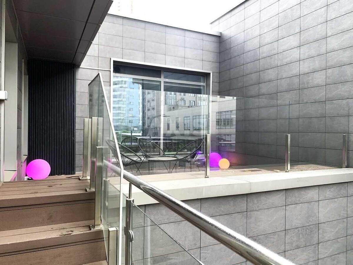 Office nab. Dniprovs'ka 14В, 60m25684711